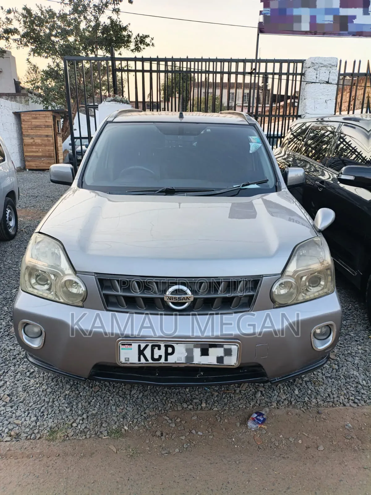 Nissan X-Trail 2.0 Petrol XE 2011 Gray