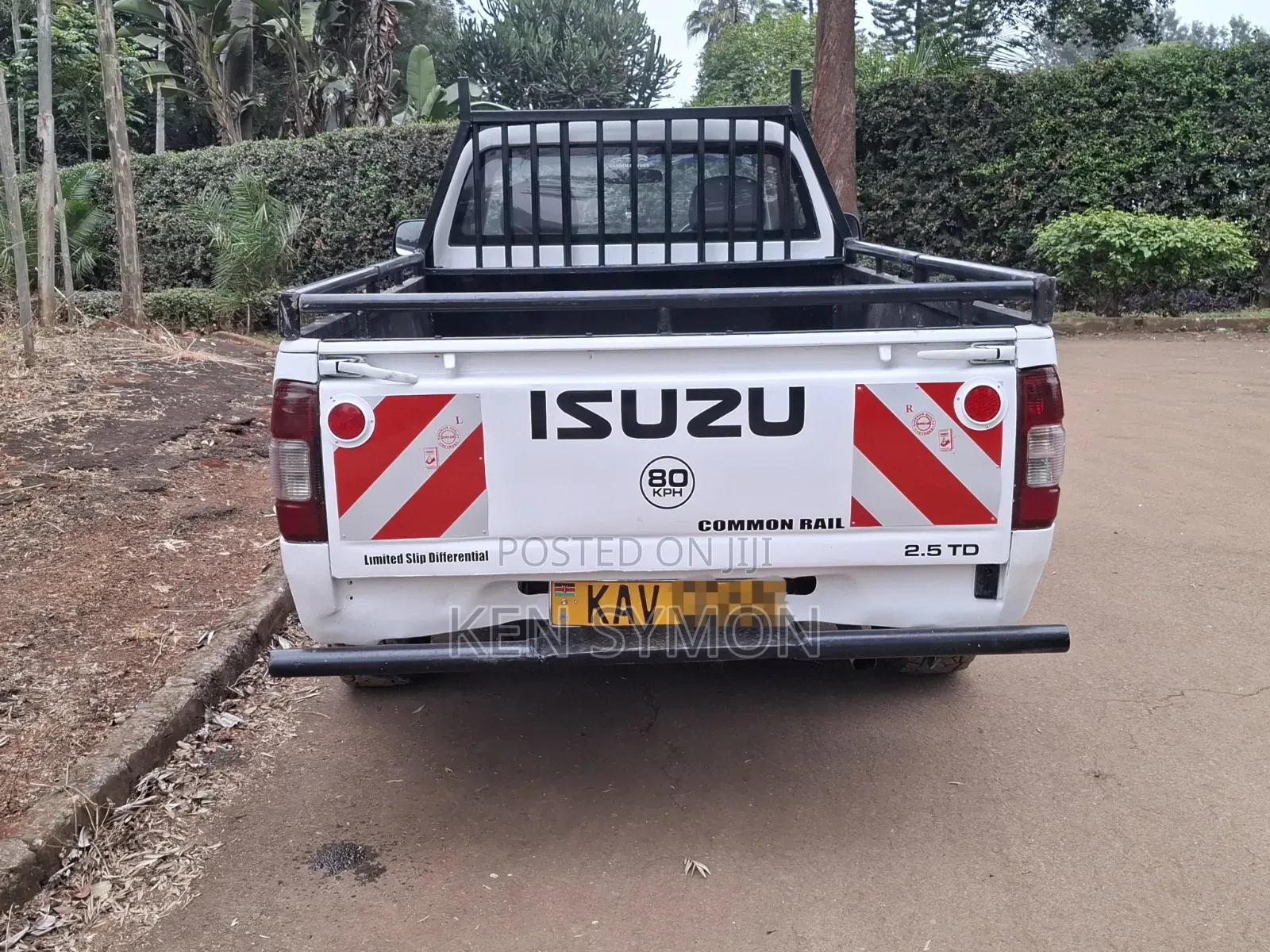 Isuzu D-MAX 2006 White