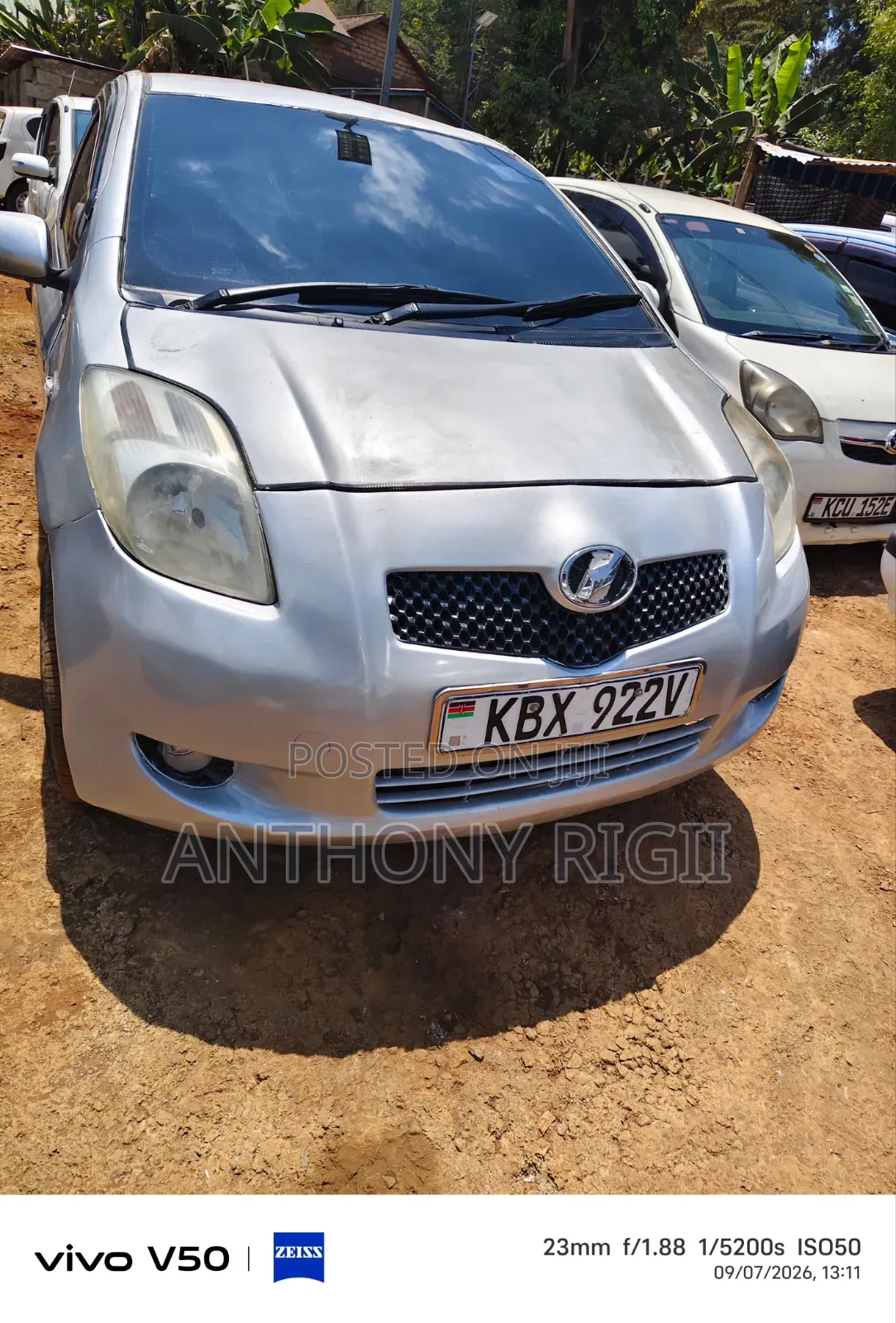 Toyota Vitz 2008 Silver