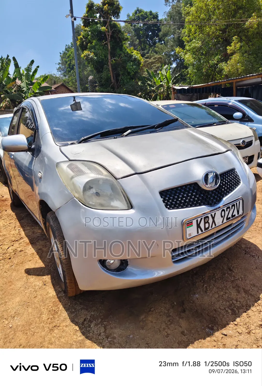 Toyota Vitz 2008 Silver