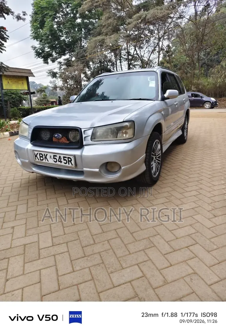 Subaru Forester 2004 Silver
