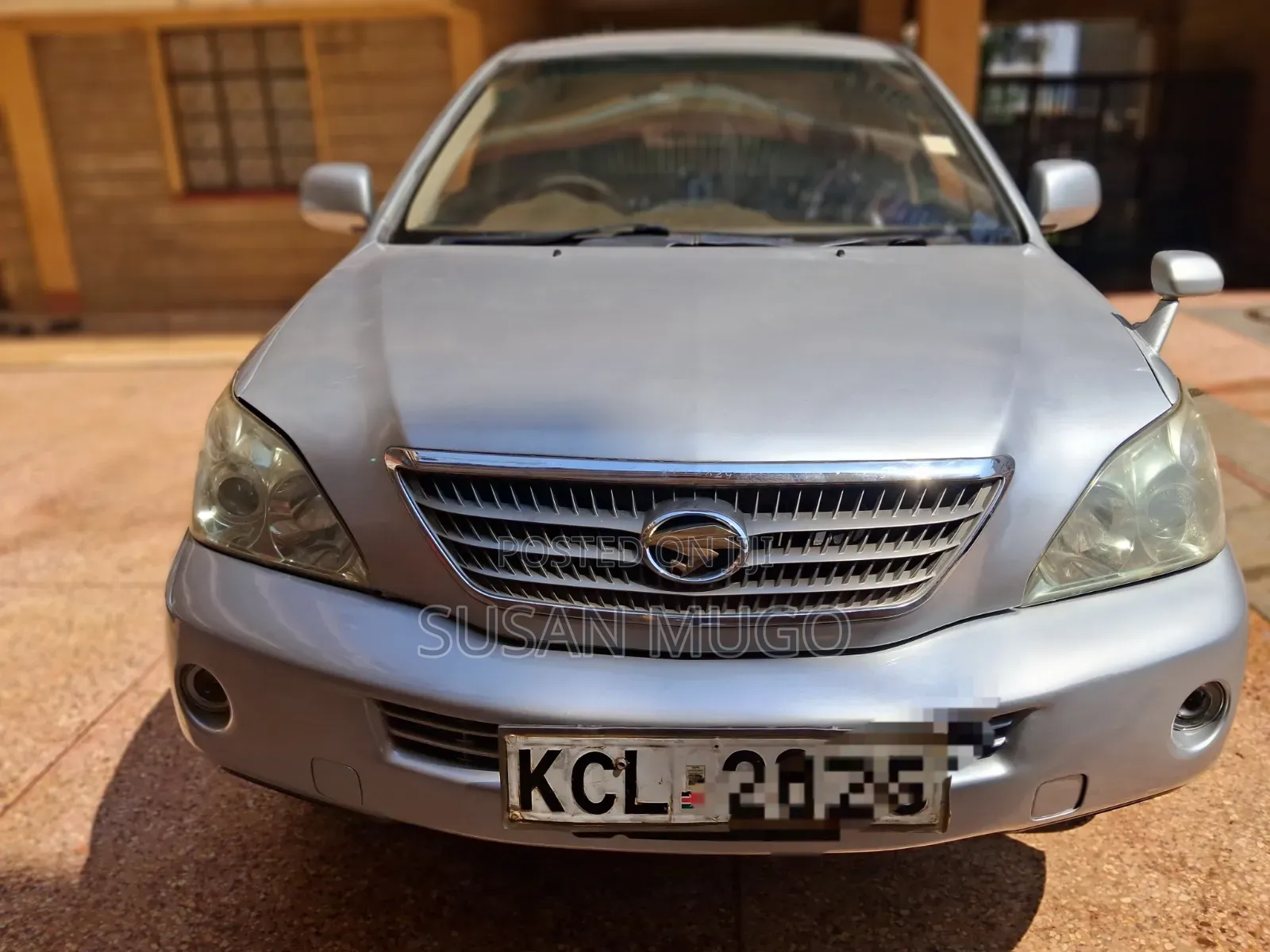 Toyota Harrier 2011 Silver