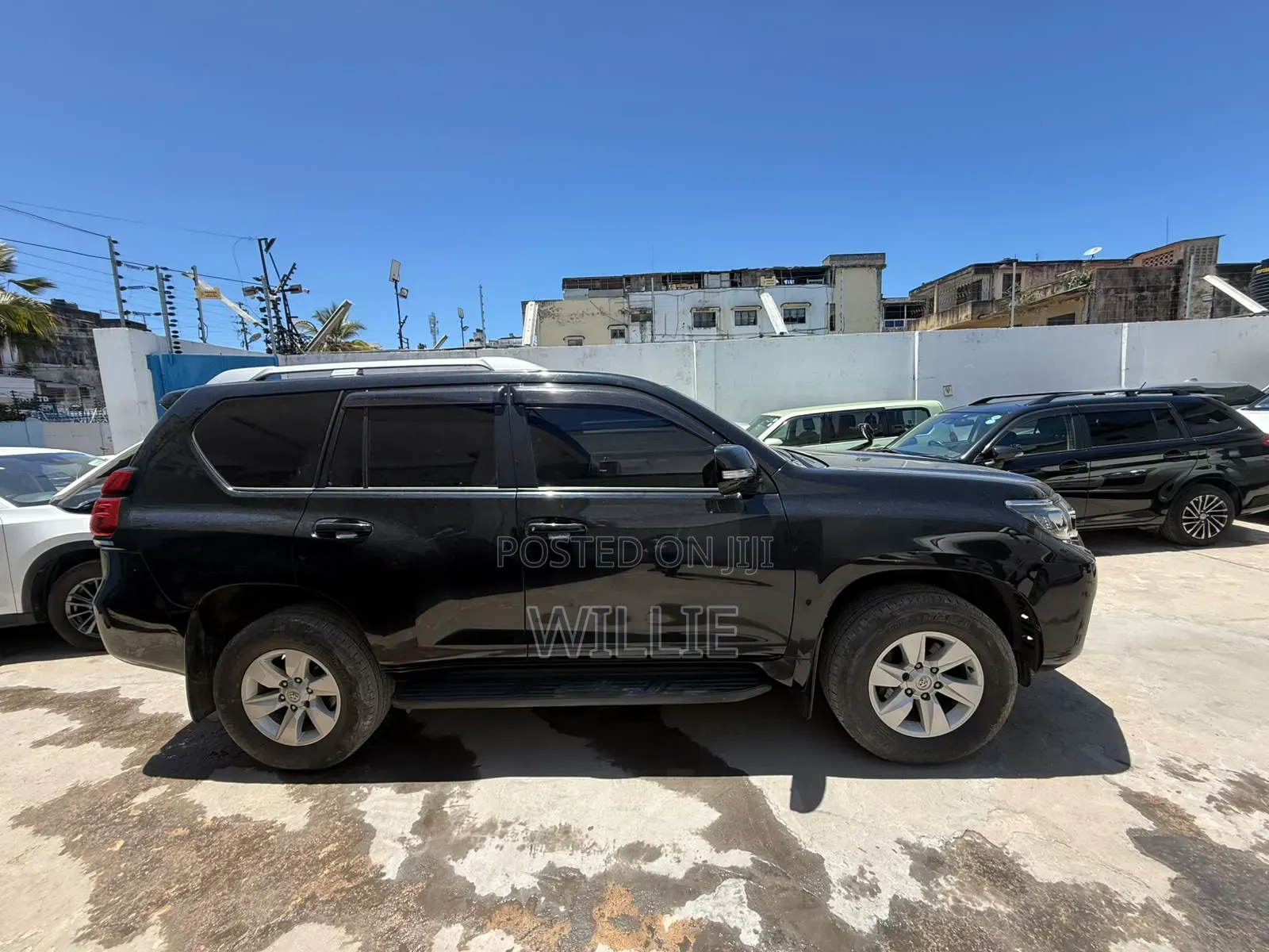 Toyota Land Cruiser Prado 2017 Black