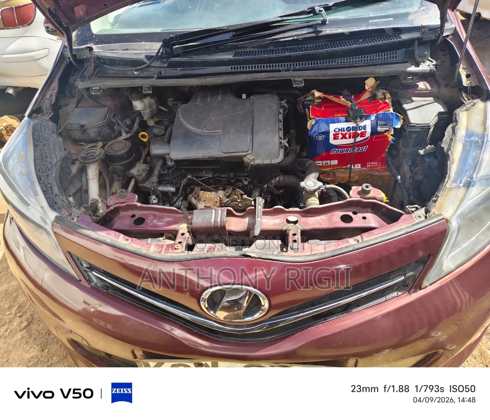 Toyota Vitz 2012 Burgundy