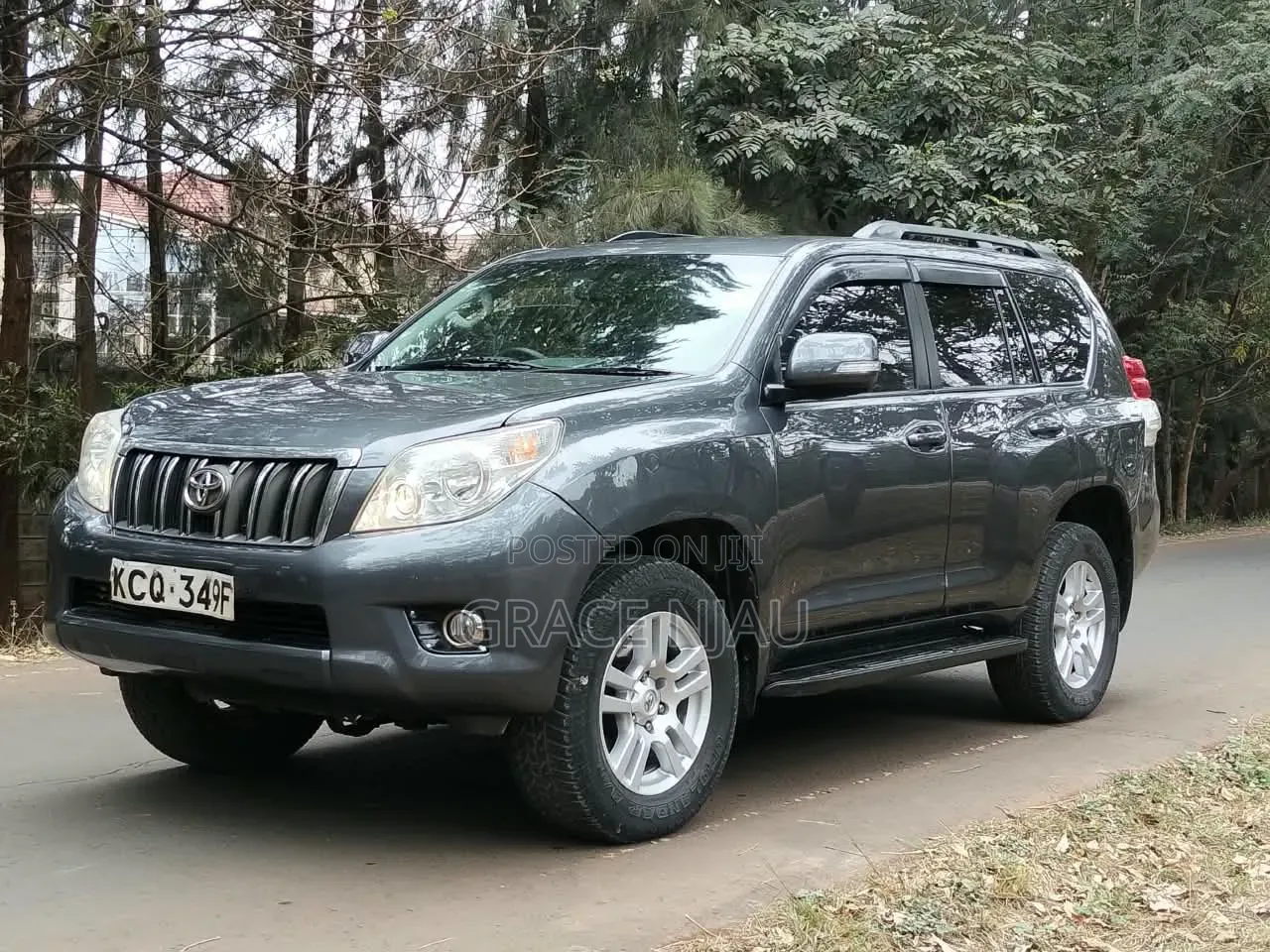 Toyota Land Cruiser Prado 2011