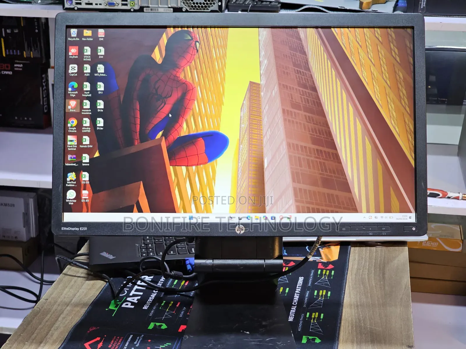 HP EliteDisplay E231 Framed Monitor
Full Hd 1920×1080
60hz