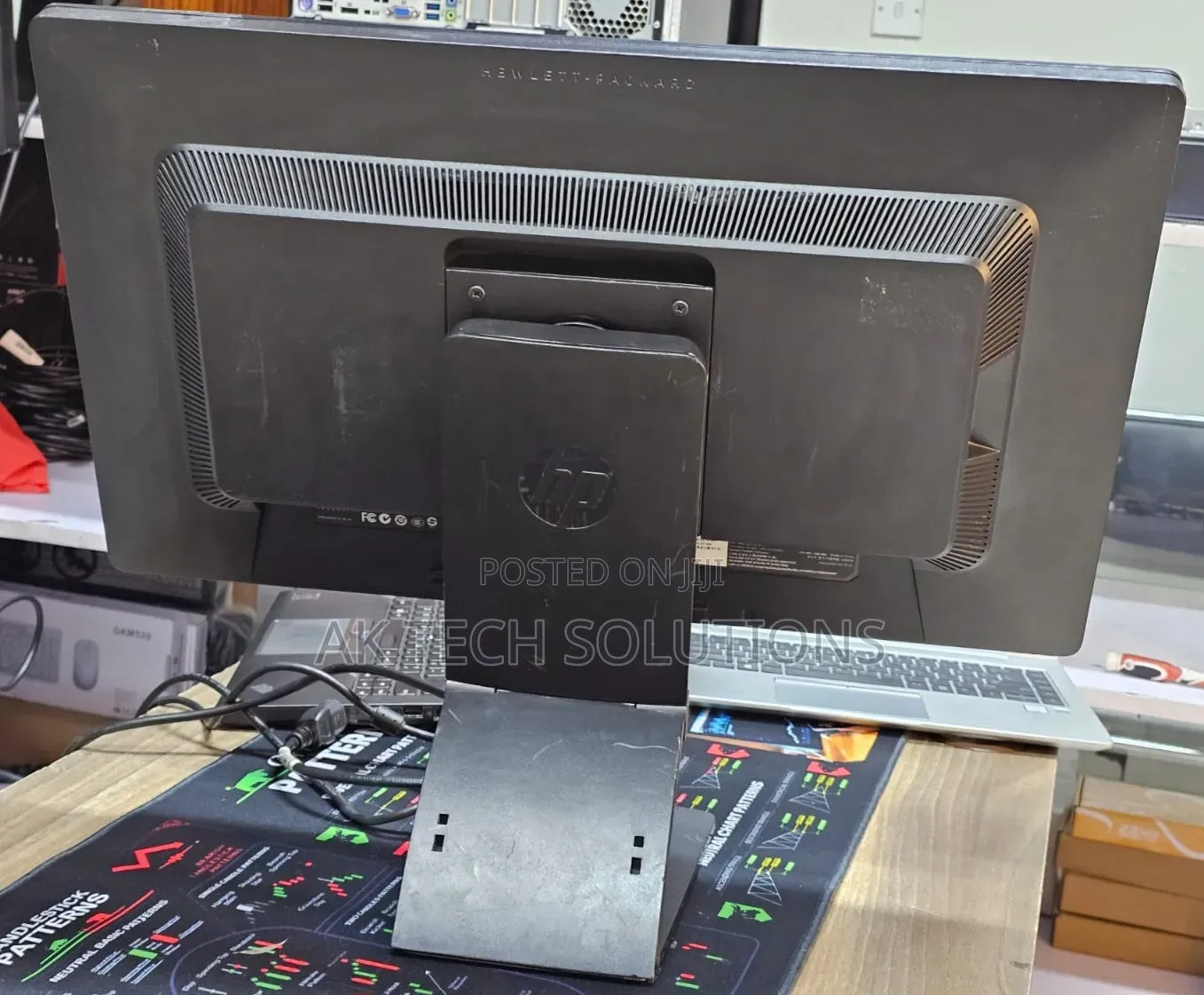HP EliteDisplay E231 Framed Monitor
Full Hd 1920×1080
60hz
