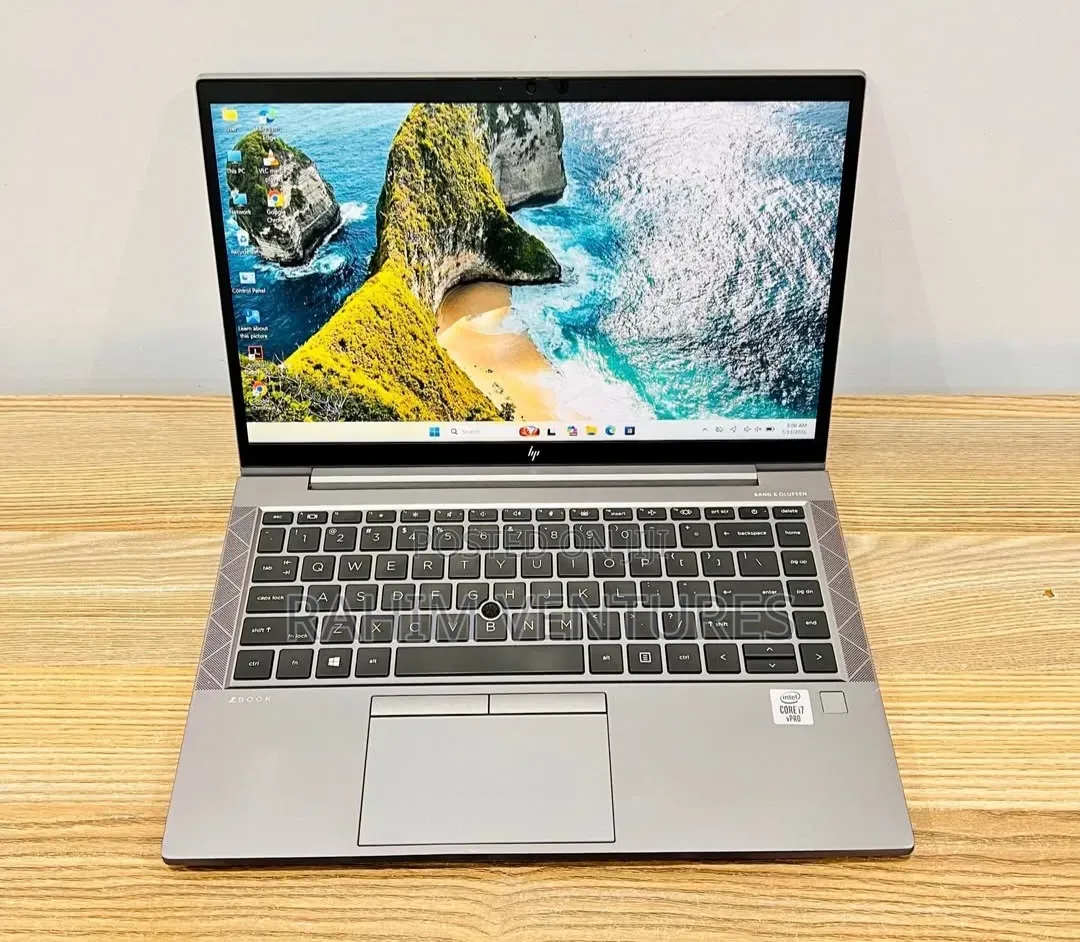 Laptop HP ZBook Firefly 14 G7 16GB Intel Core i7 SSD 256GB