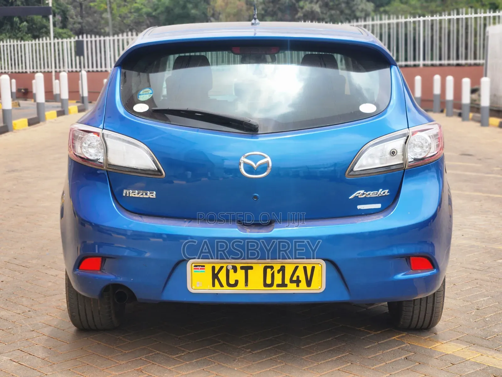 Mazda Axela 2012 Blue