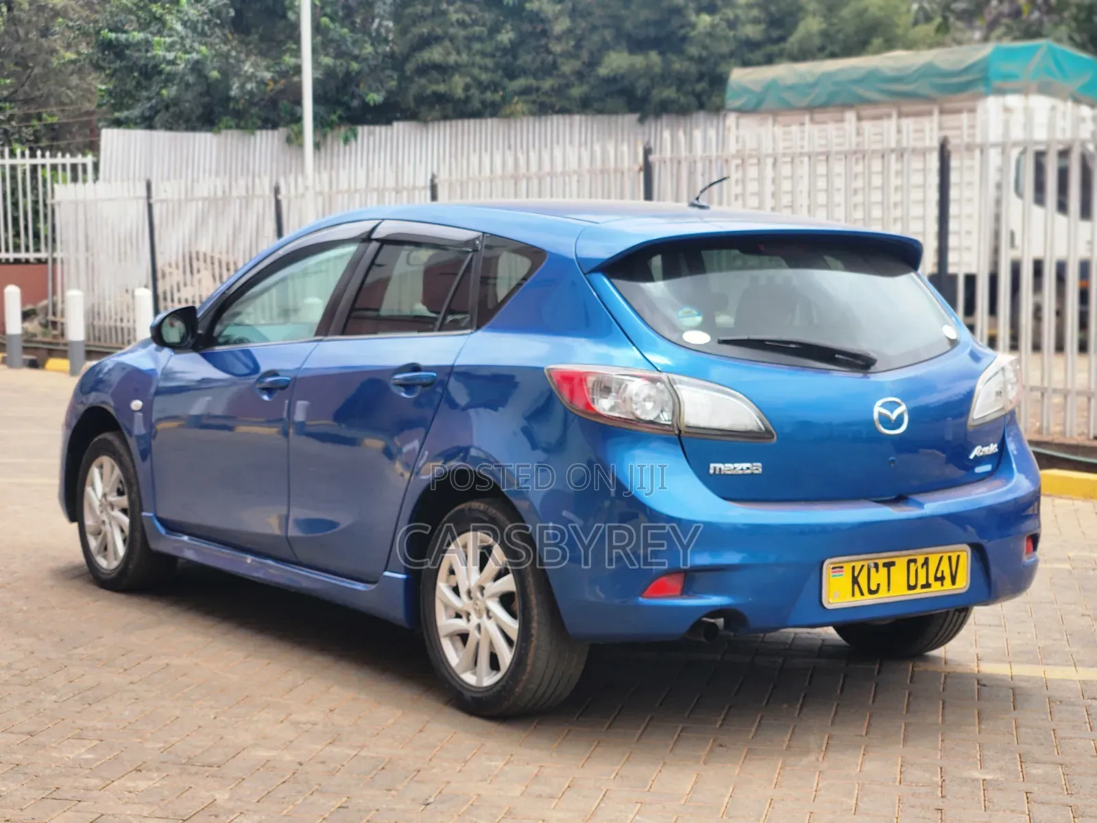 Mazda Axela 2012 Blue