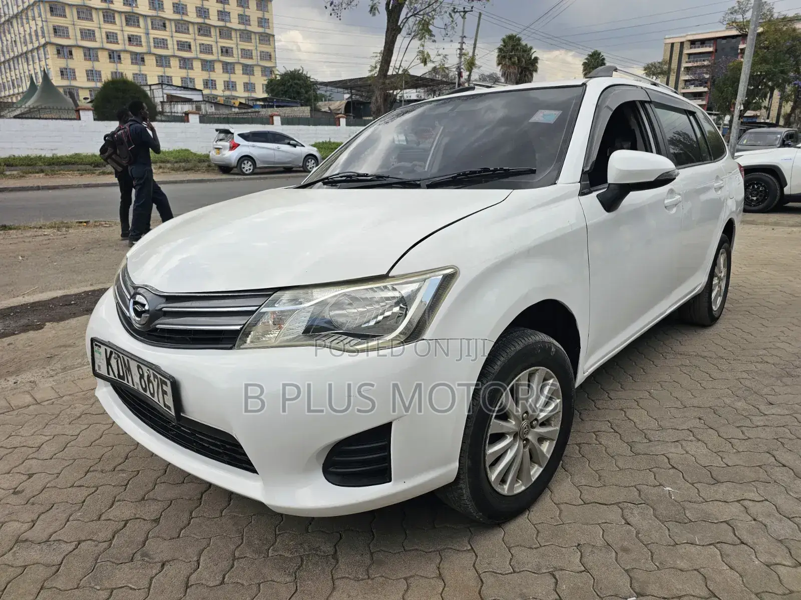 Toyota Corolla Fielder 1.5 Petrol FWD 2015 White