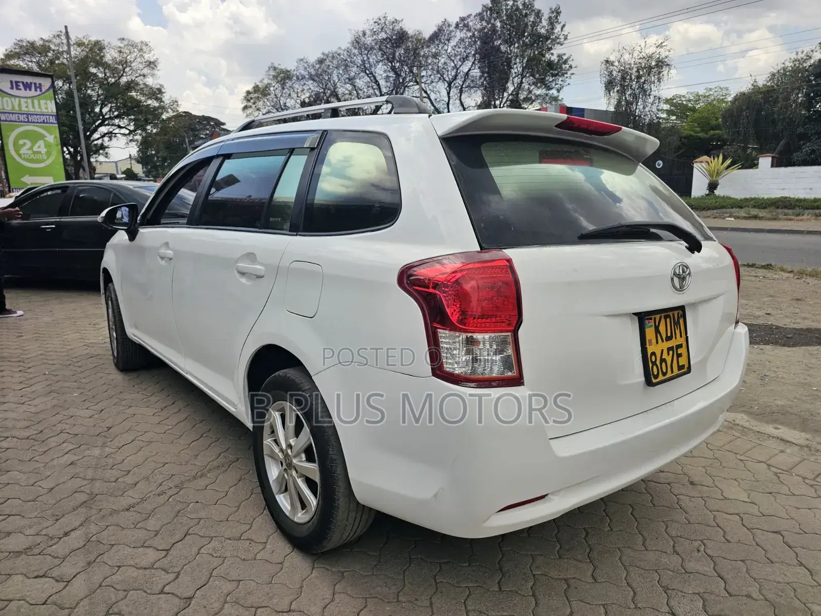 Toyota Corolla Fielder 1.5 Petrol FWD 2015 White