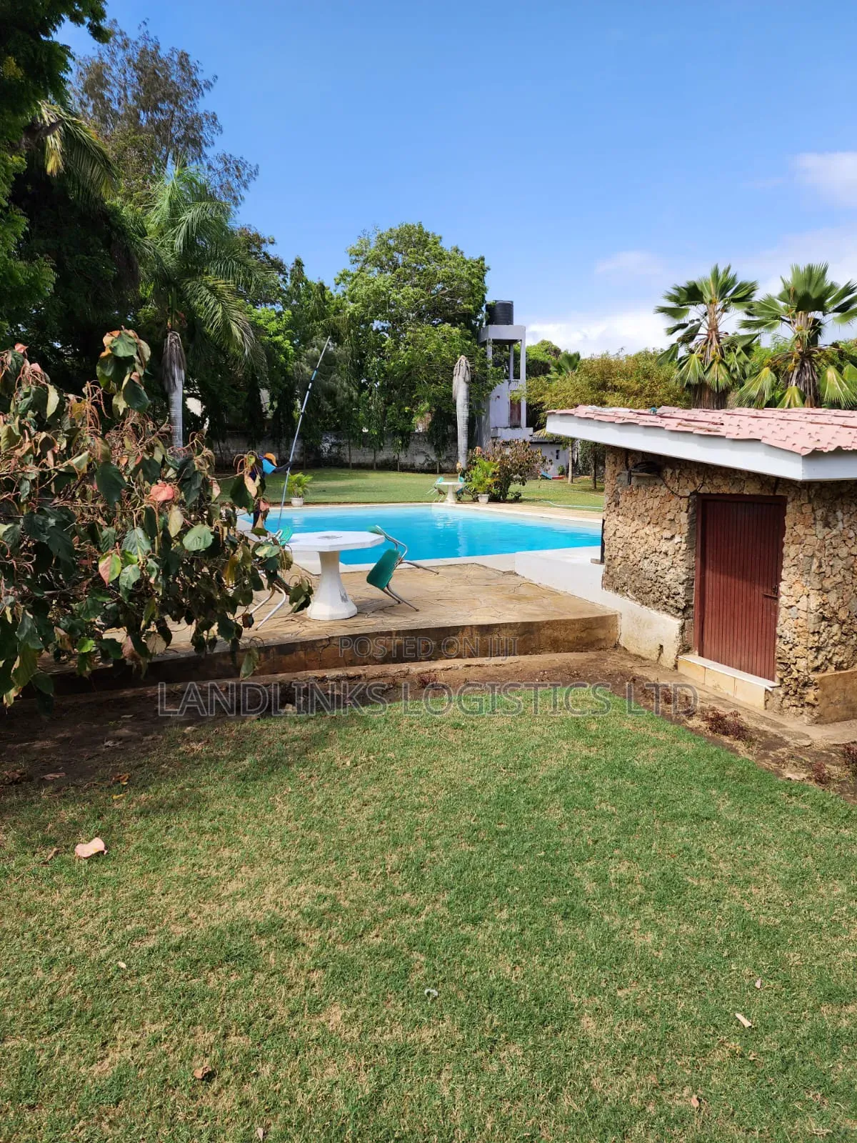 Furnished 2bdrm Villa in Nyali for sale