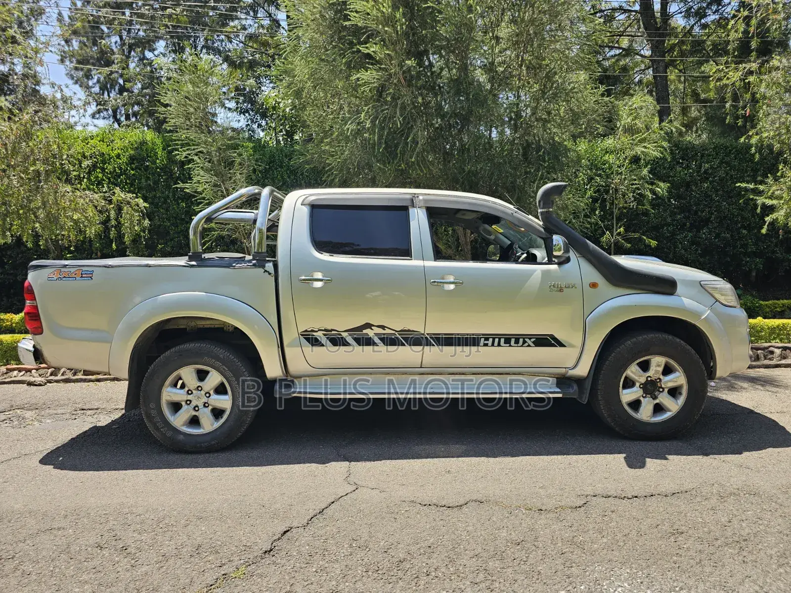 Toyota Hilux 3.0 D-4D 4x4 2012 Silver