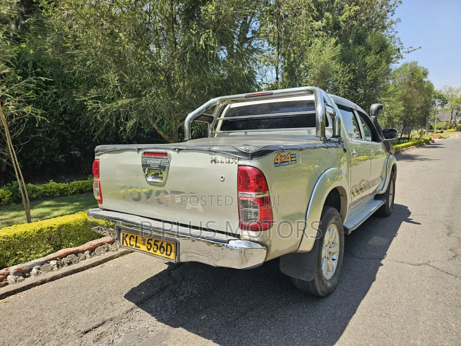 Toyota Hilux 3.0 D-4D 4x4 2012 Silver
