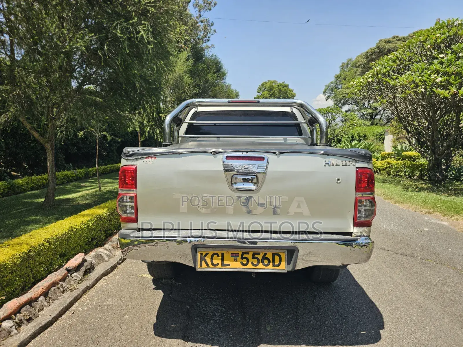 Toyota Hilux 3.0 D-4D 4x4 2012 Silver