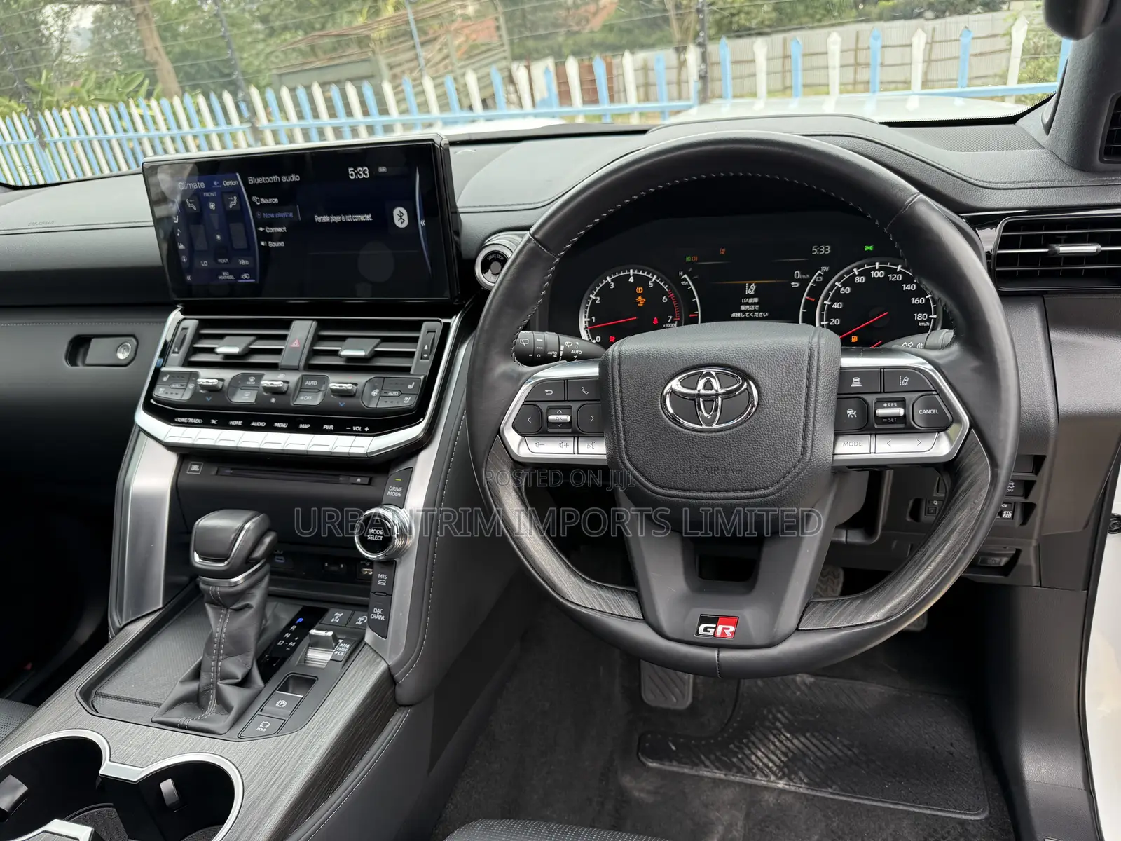 Toyota Land Cruiser LC300 2023 White