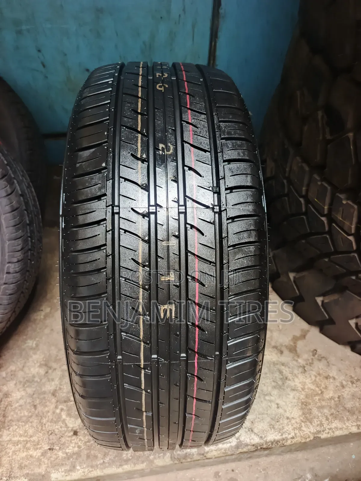 Dunlop Tires Sizes 275/50r21 PT34 Made in Japan.