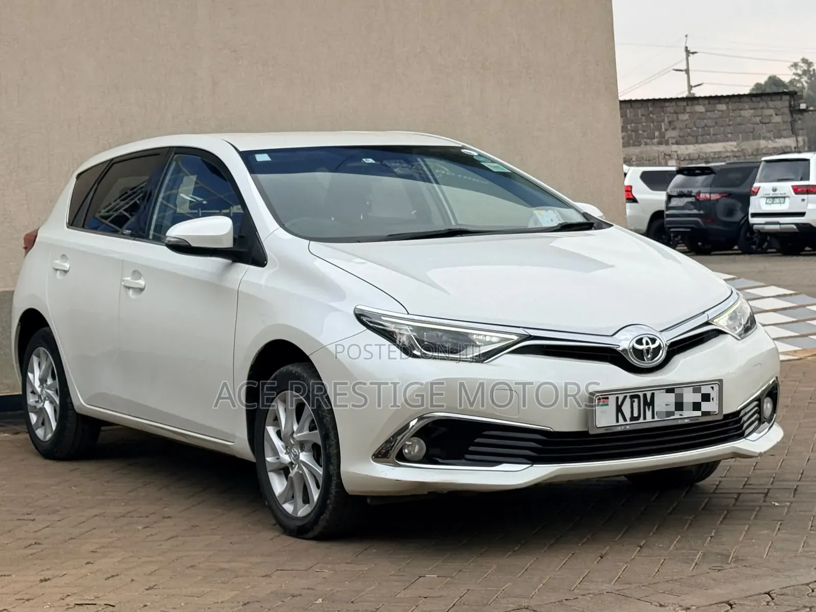 Toyota Auris 2016 White