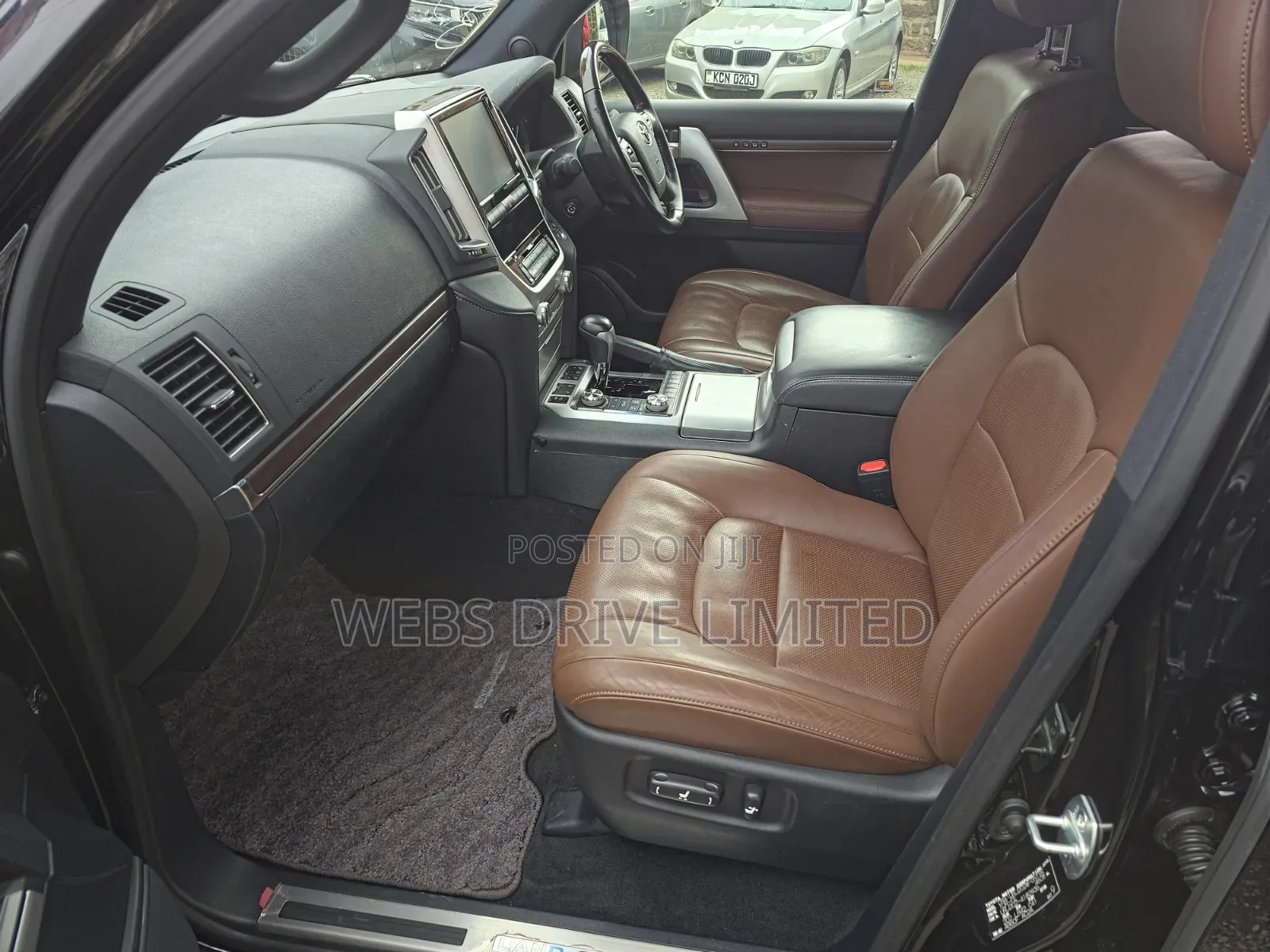 Toyota Land Cruiser 4.6 V8 ZX 2019 Black