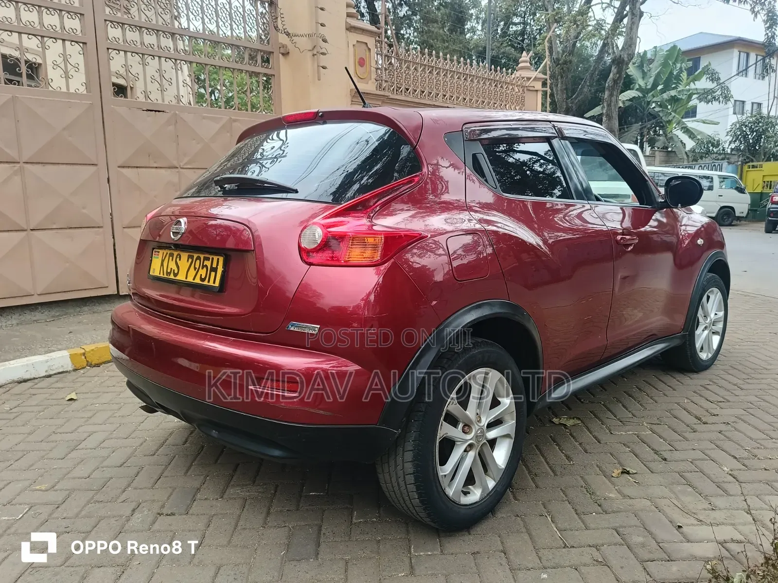Nissan Juke 2011 Red