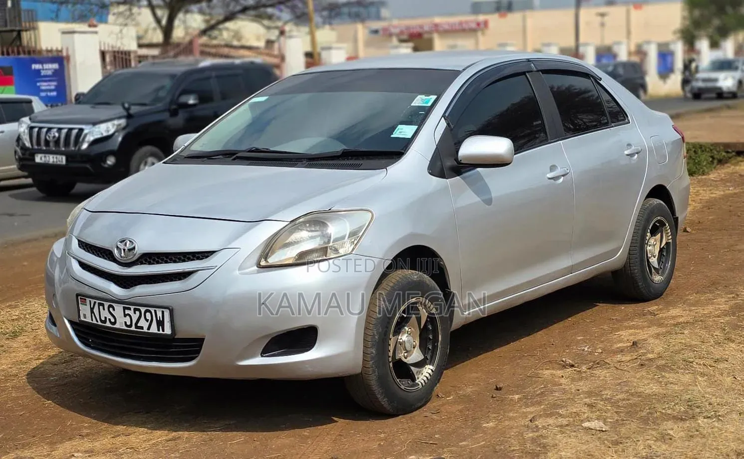 Toyota Belta 2011 Silver