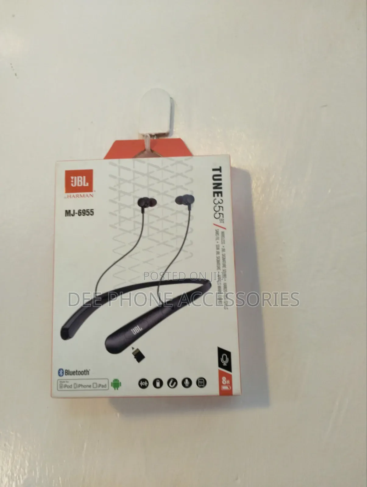 JBL Tune 355 Wireless Necklace
