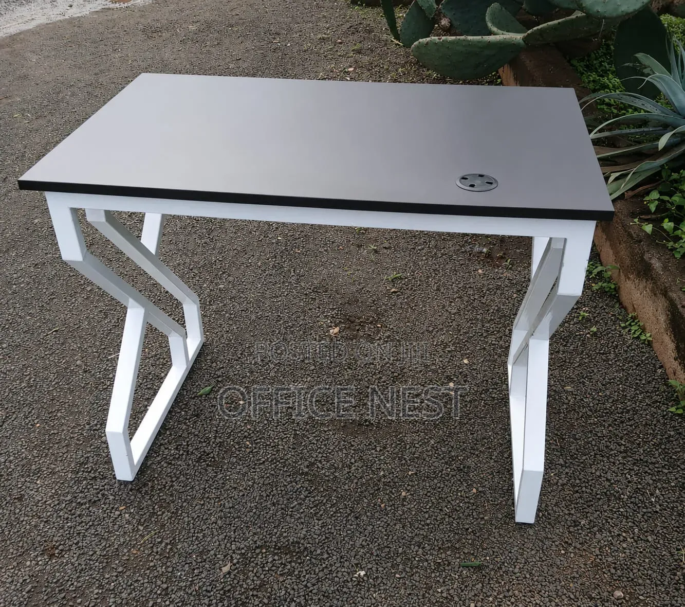 Modern Office Computer Desk With Cable Management – Stylish Study Desk