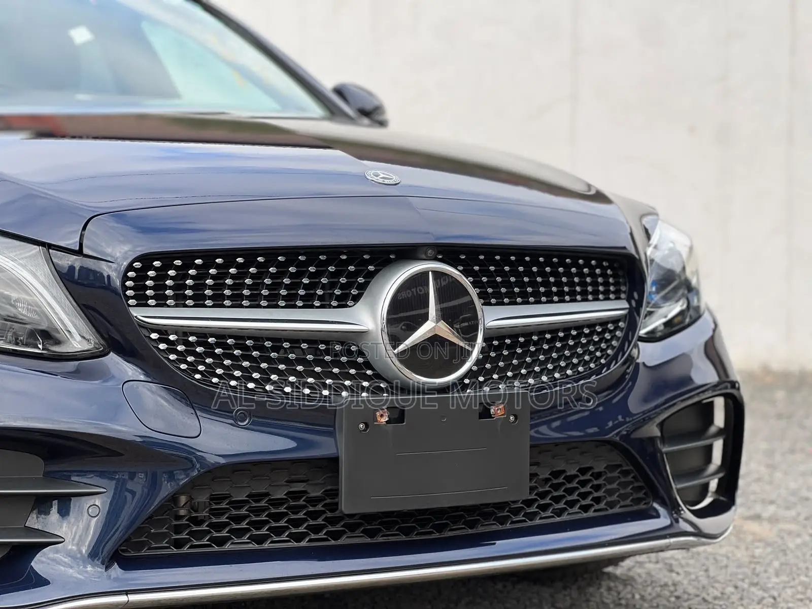 Mercedes-Benz C200 2019 Blue