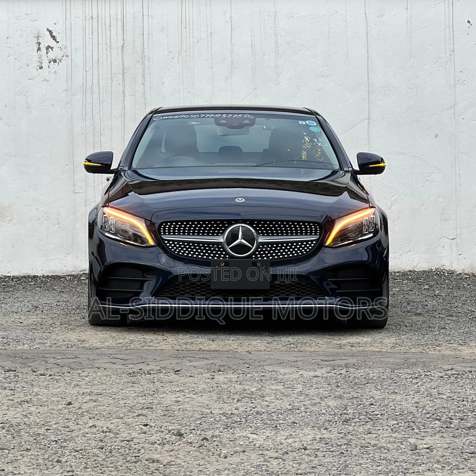 Mercedes-Benz C200 2019 Blue