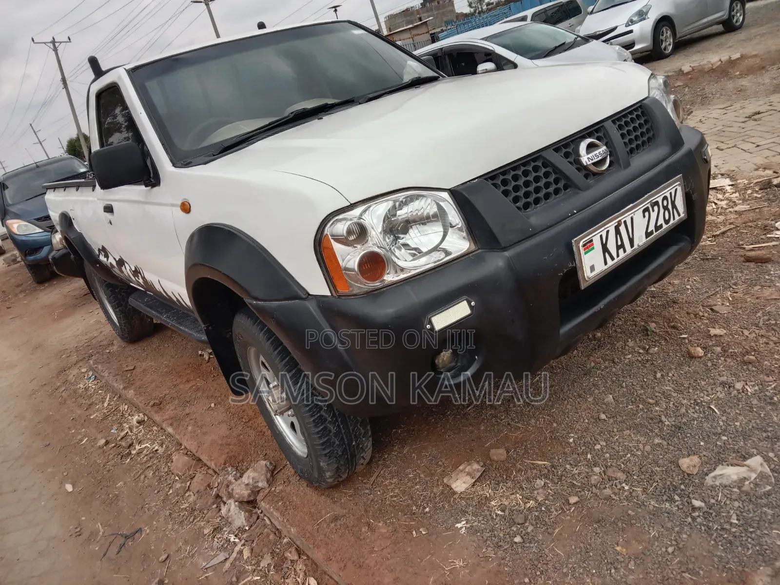 Nissan Hardbody 2000i 2006 White