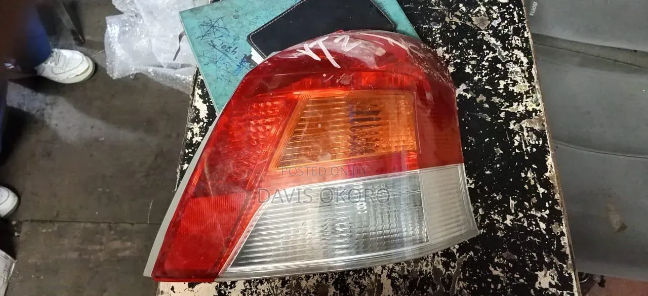 Toyota Vitz 2008 Taillights