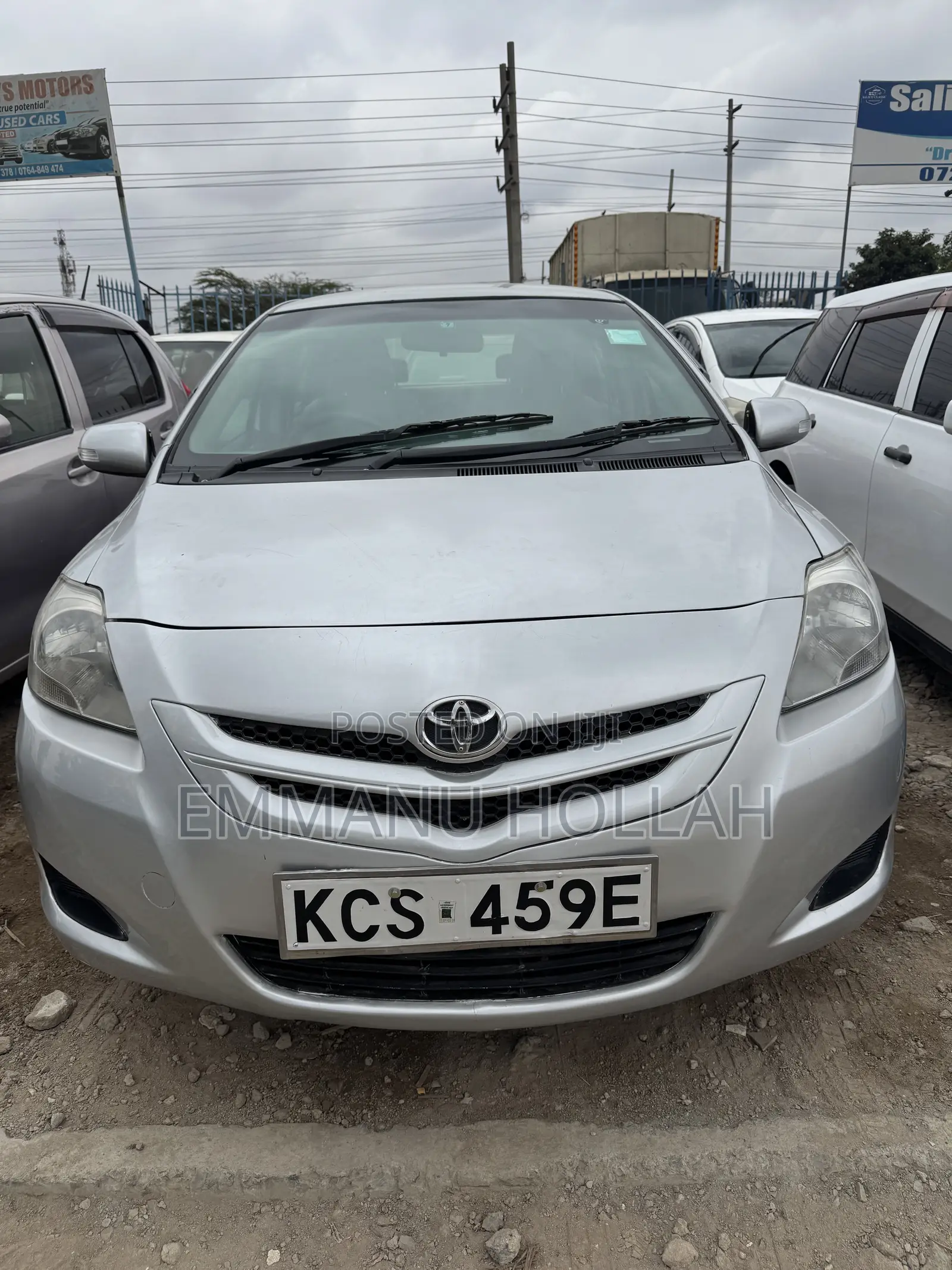 Toyota Belta 2011 Silver
