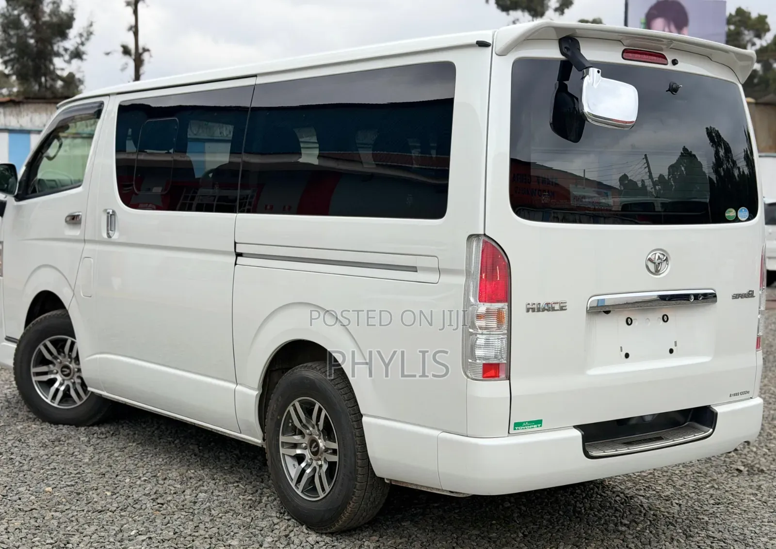 Toyota HiAce 2019 White
