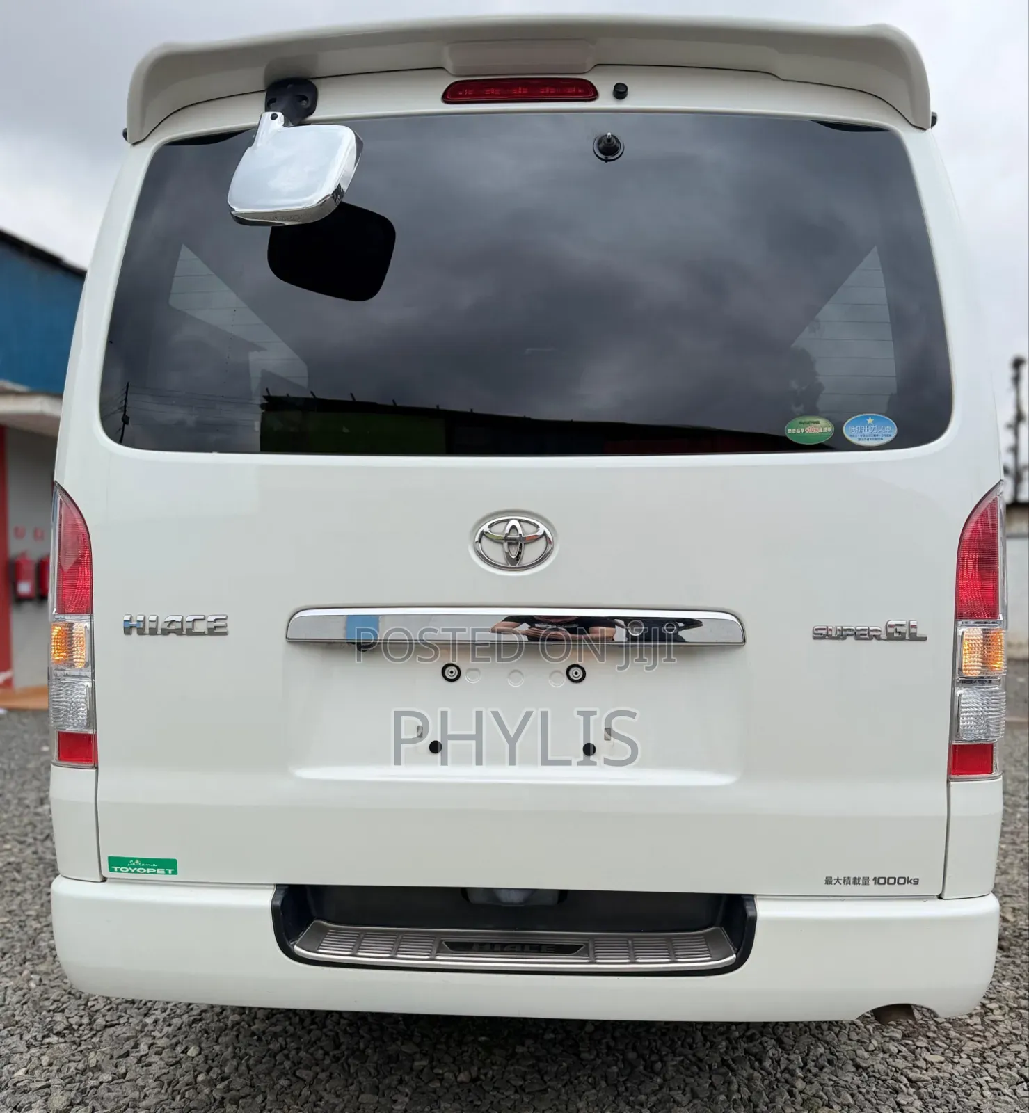 Toyota HiAce 2019 White