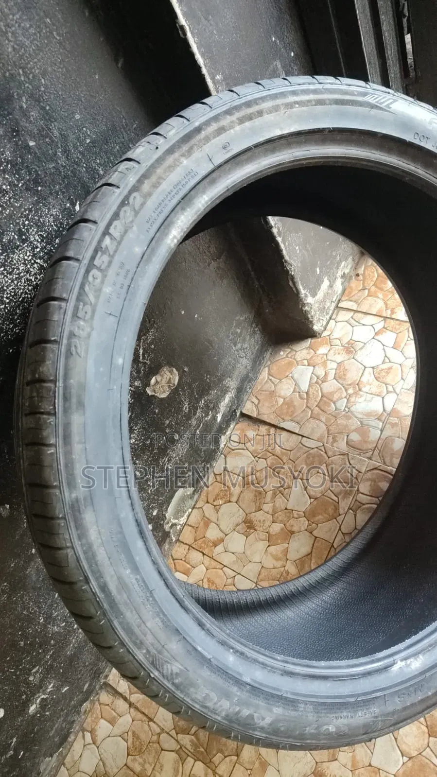 285/35zr22 Roadking Tyre