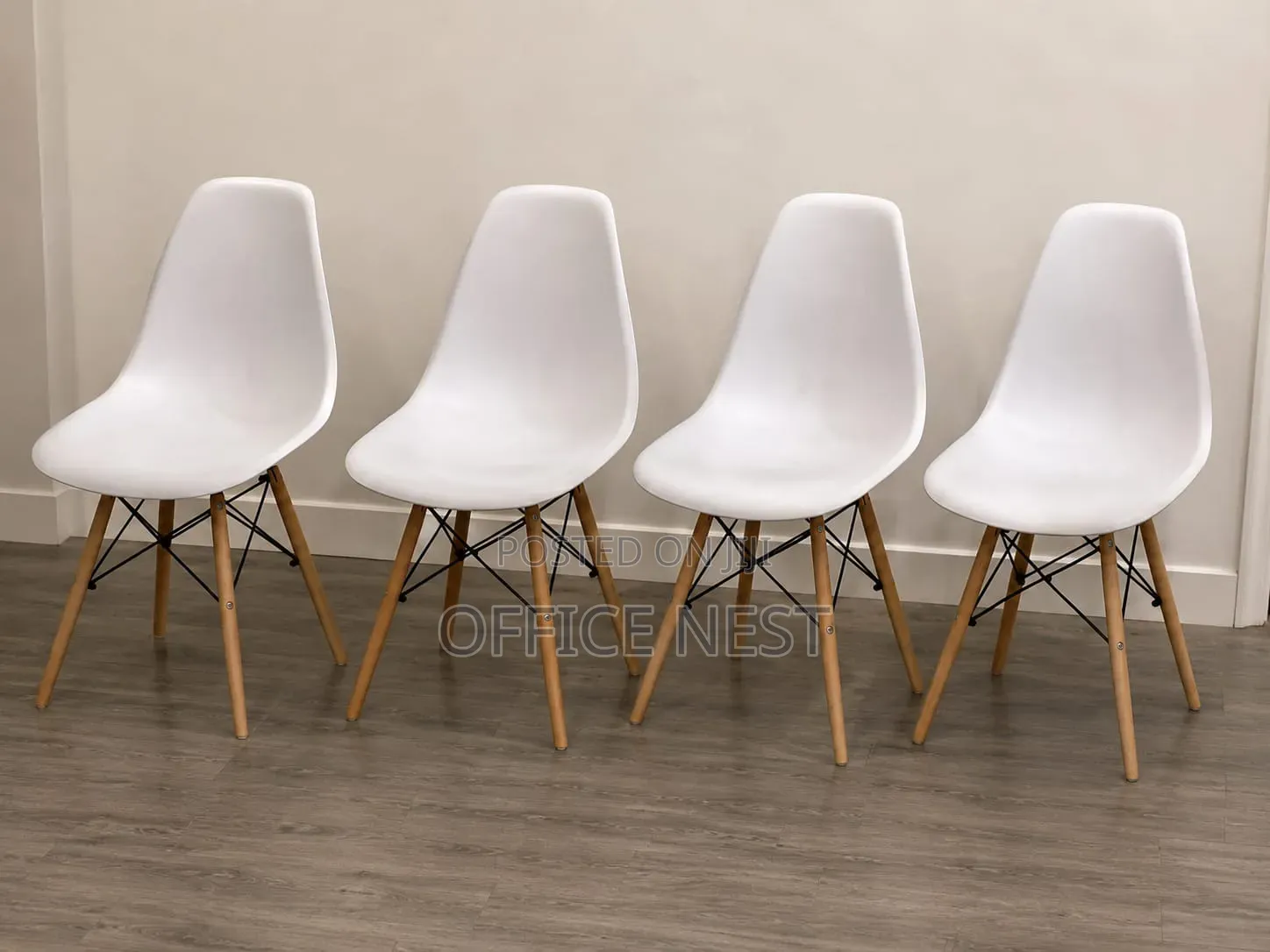White Dining Chair – Scandinavian Plastic Chair With Wooden Legs