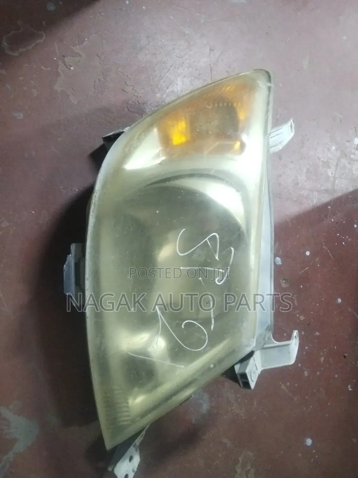 Vigo Hillix 2012 Headlight Non Xenon
