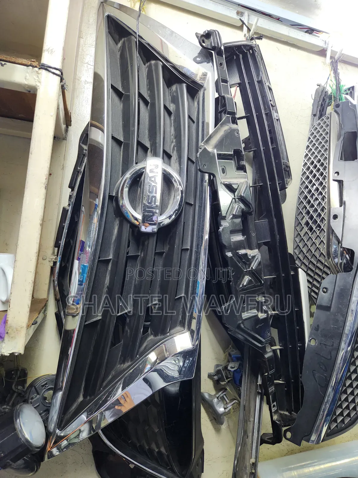 Nissan Tida Ratio Grill