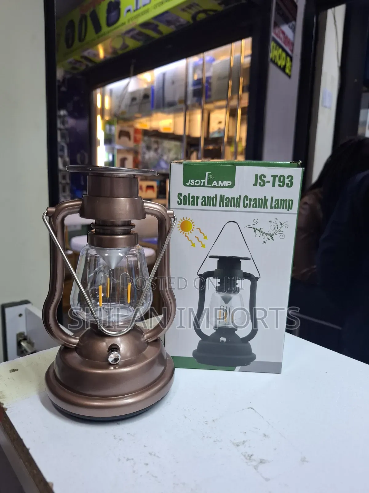 Hand Crank Lamp