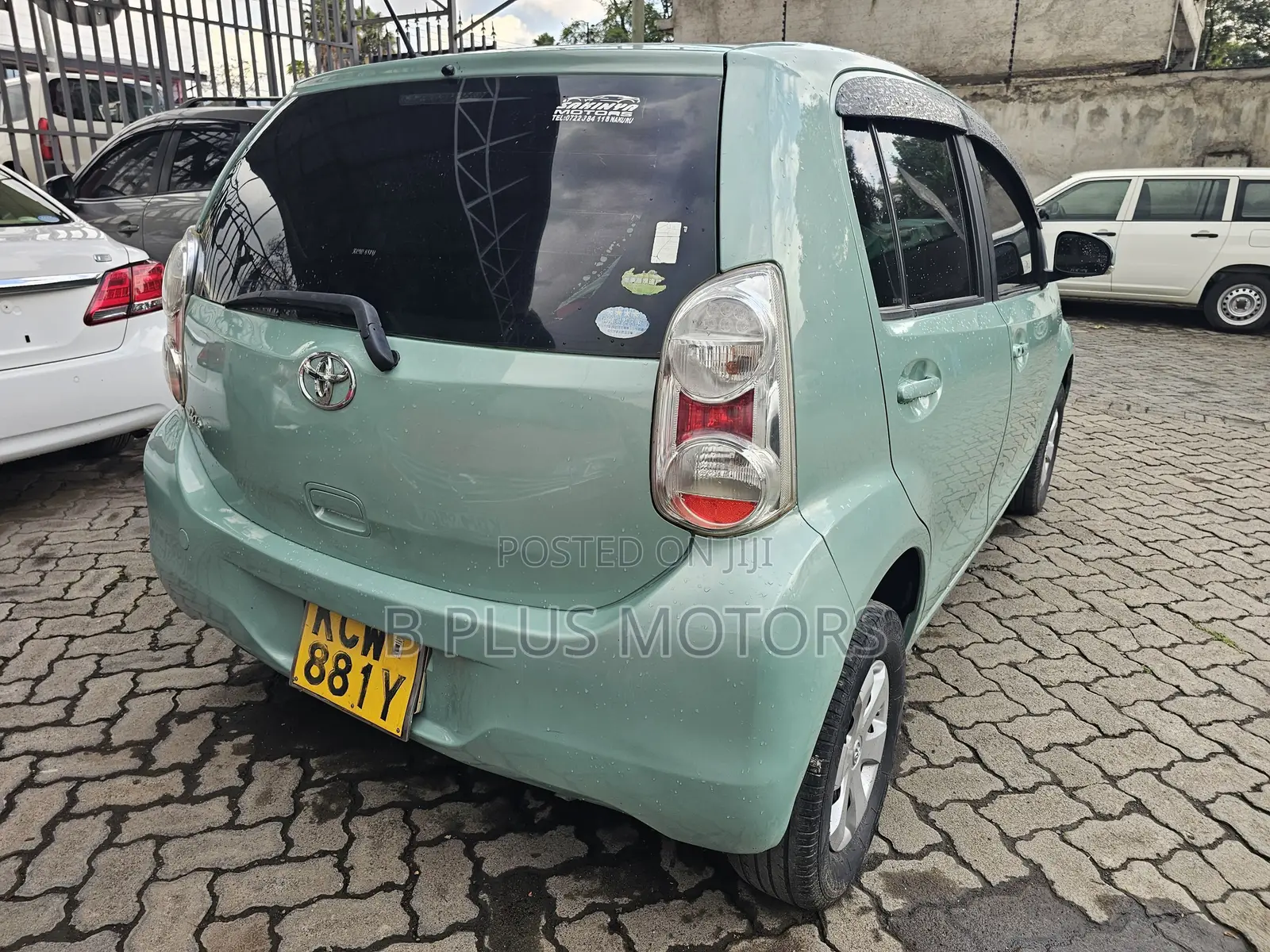Toyota Passo 2012 Green