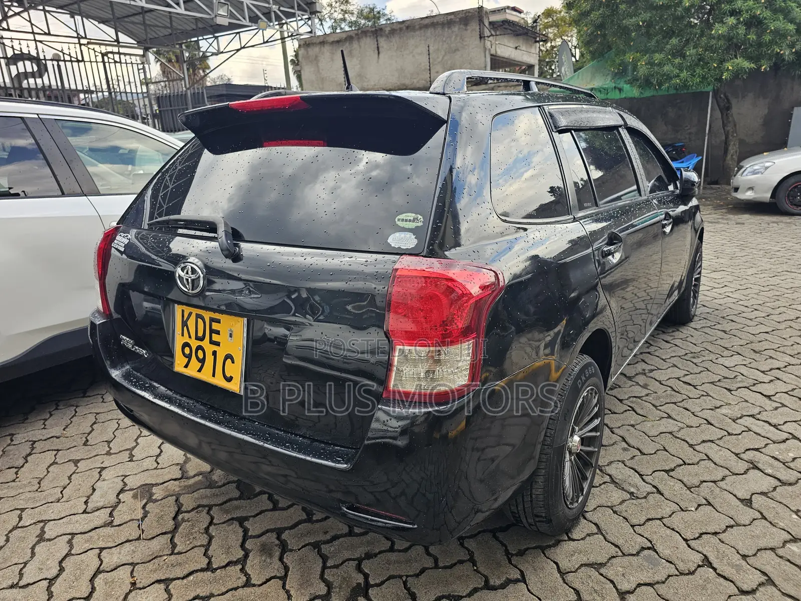 Toyota Corolla Fielder 2013 Black