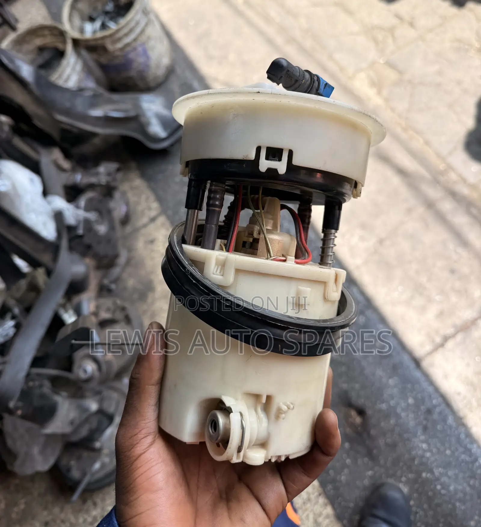 Demio Verisa Fuel Pump Complete
