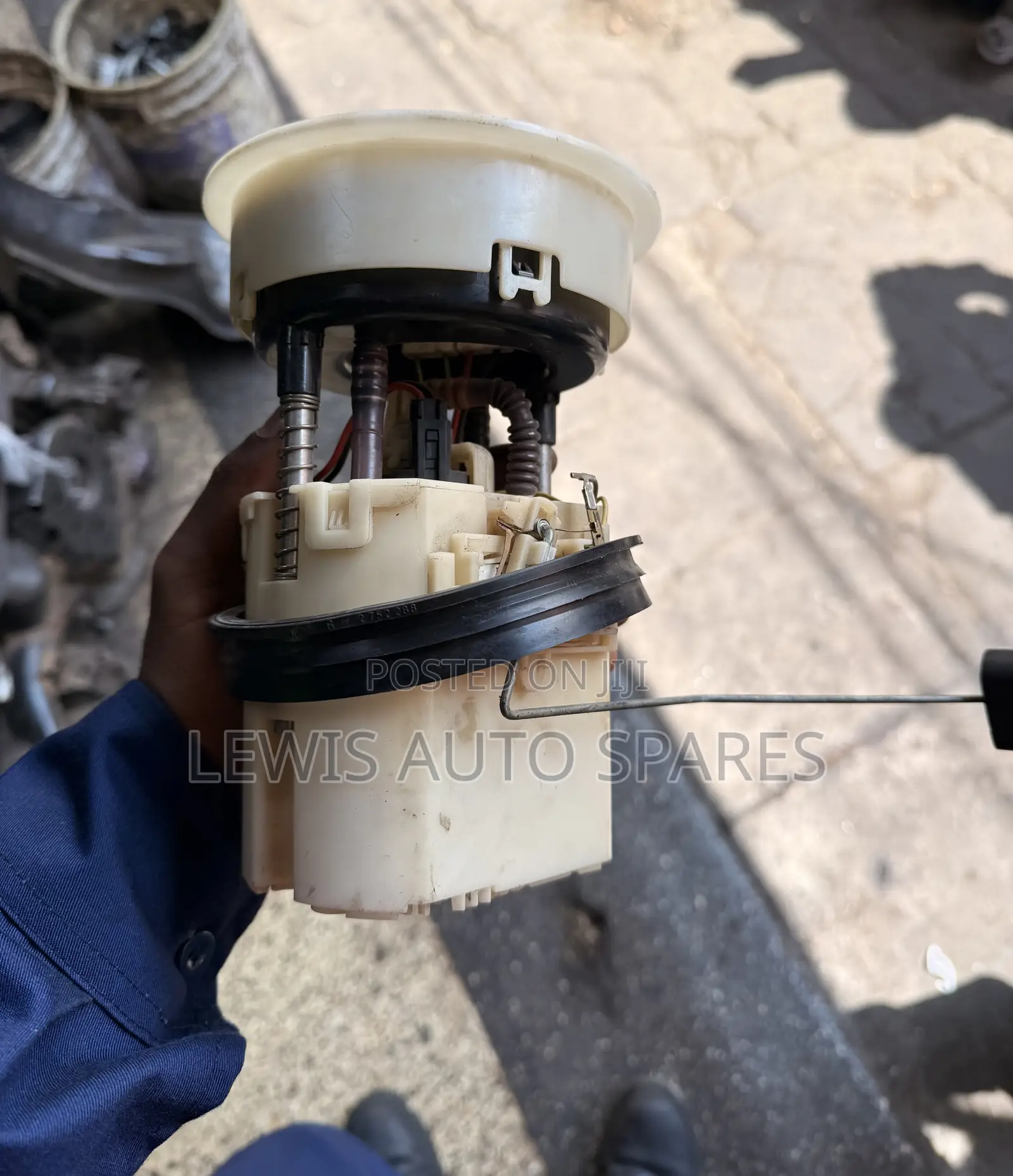 Demio Verisa Fuel Pump Complete