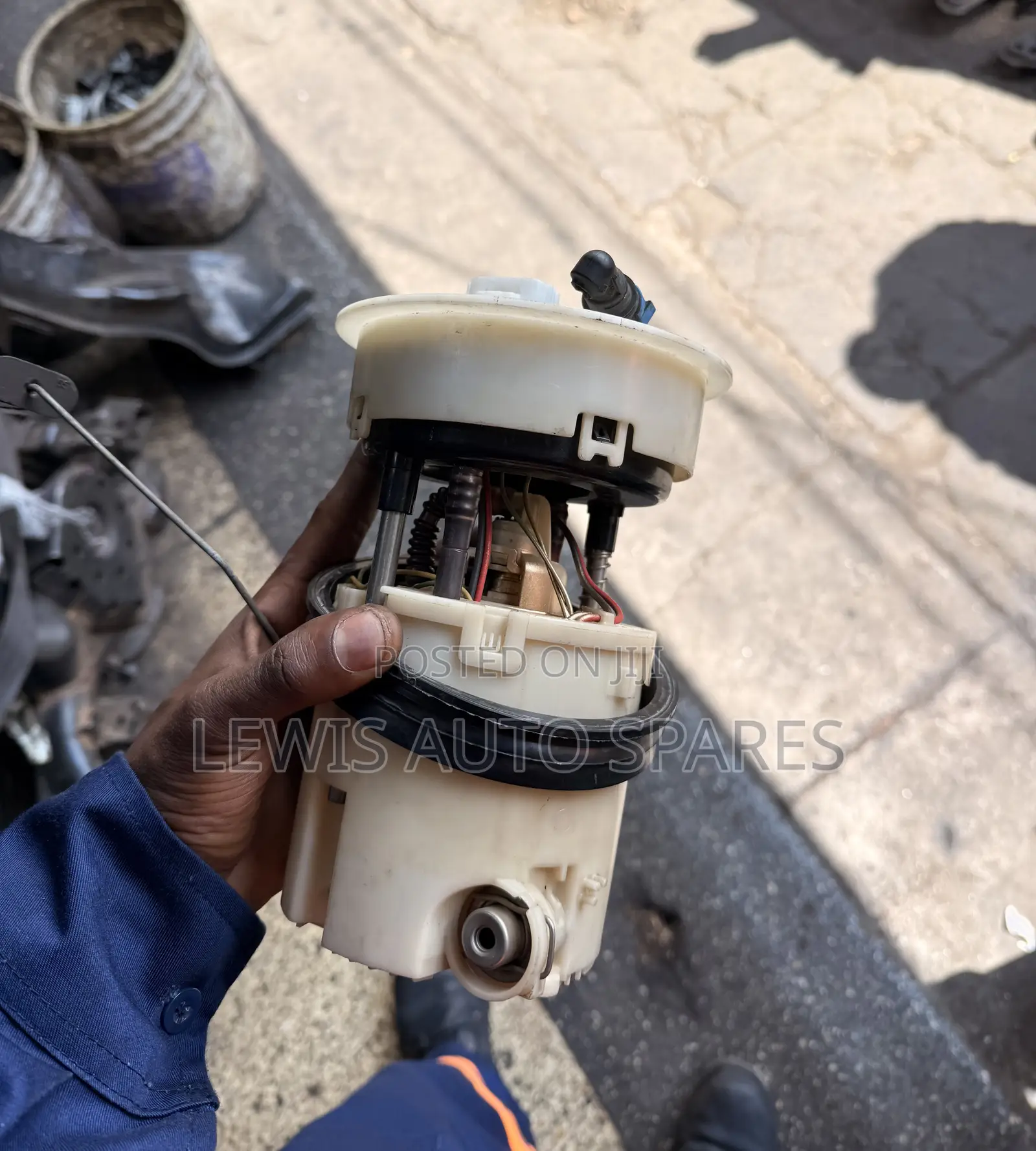 Demio Verisa Fuel Pump Complete