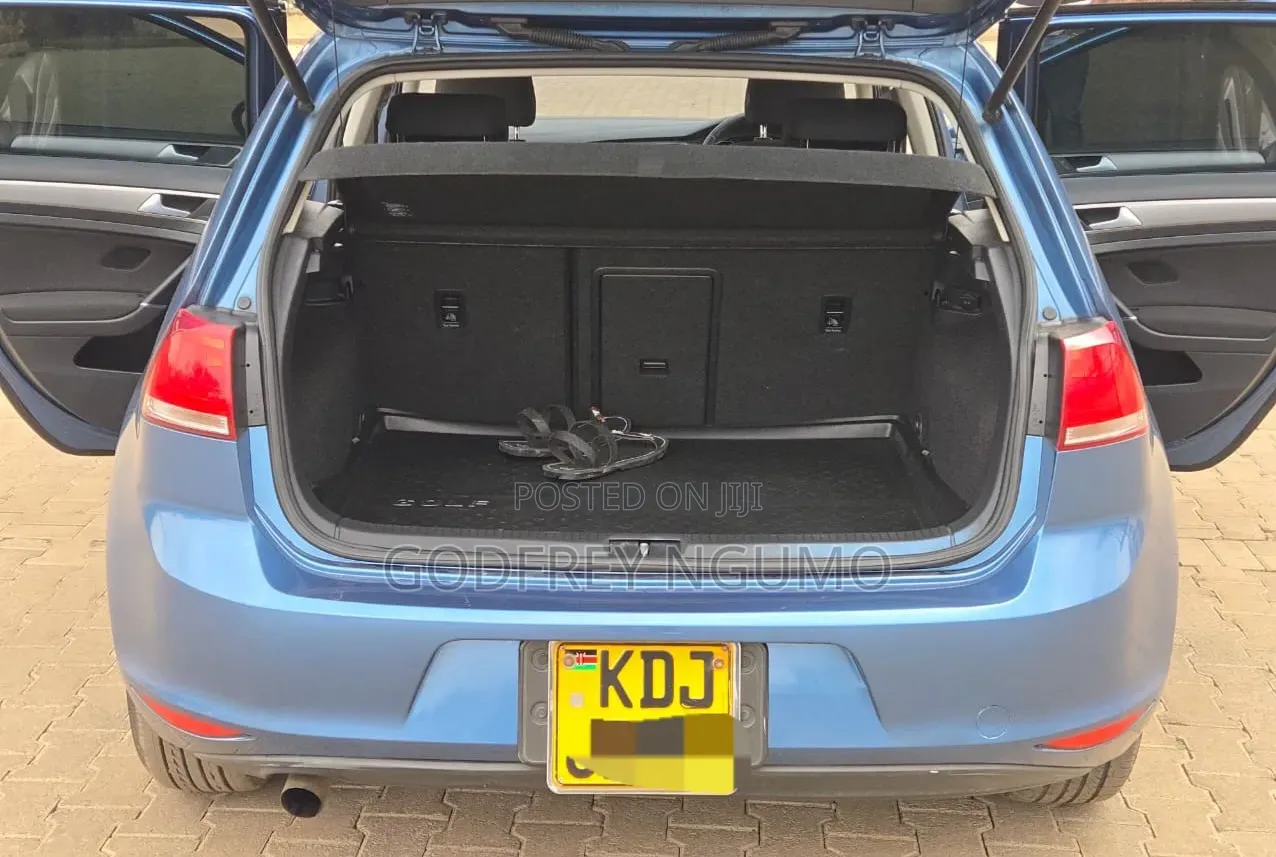 Volkswagen Golf 2015 Blue