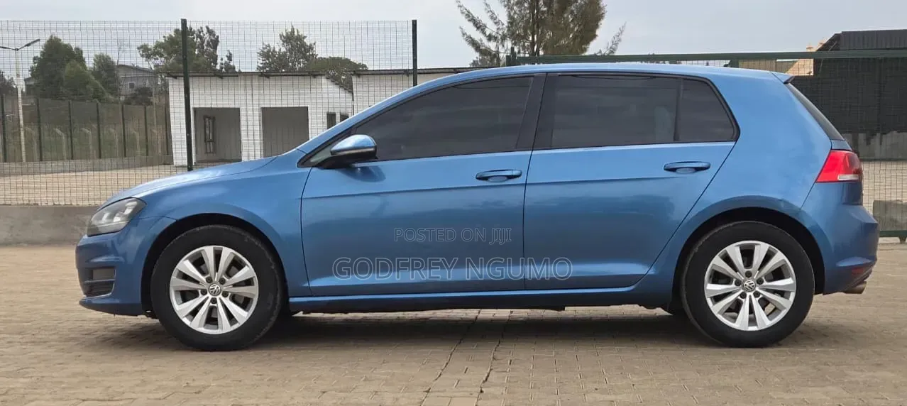 Volkswagen Golf 2015 Blue