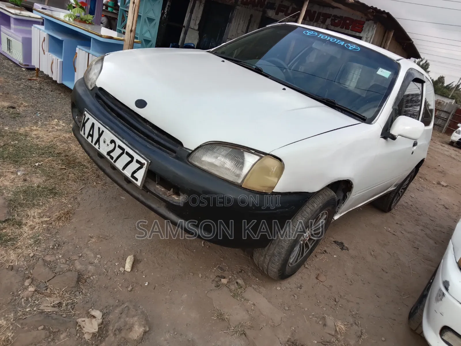 Toyota Starlet 2000 White