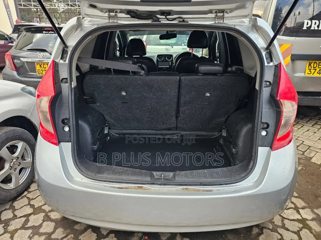 Nissan Note 2012 Silver