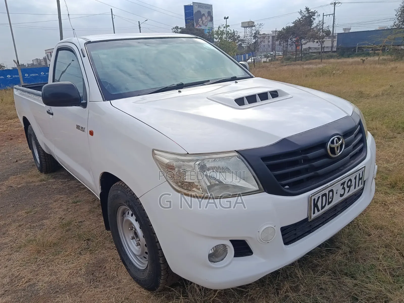 Toyota Hilux 2014 White